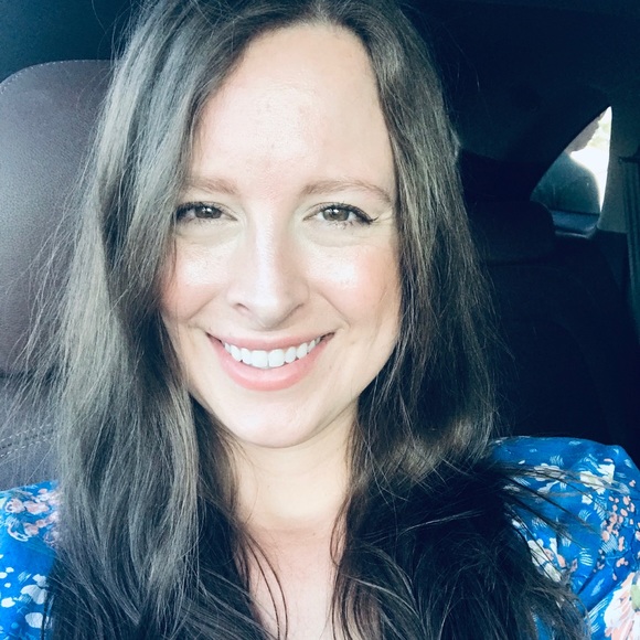 Meet your Posher, Allison - Picture 5 of 9